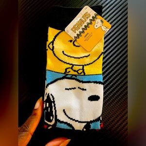 Peanuts Socks-Charlie Brown, Snoopy, Lucy, Linus Van Pelt (Crew) $5
